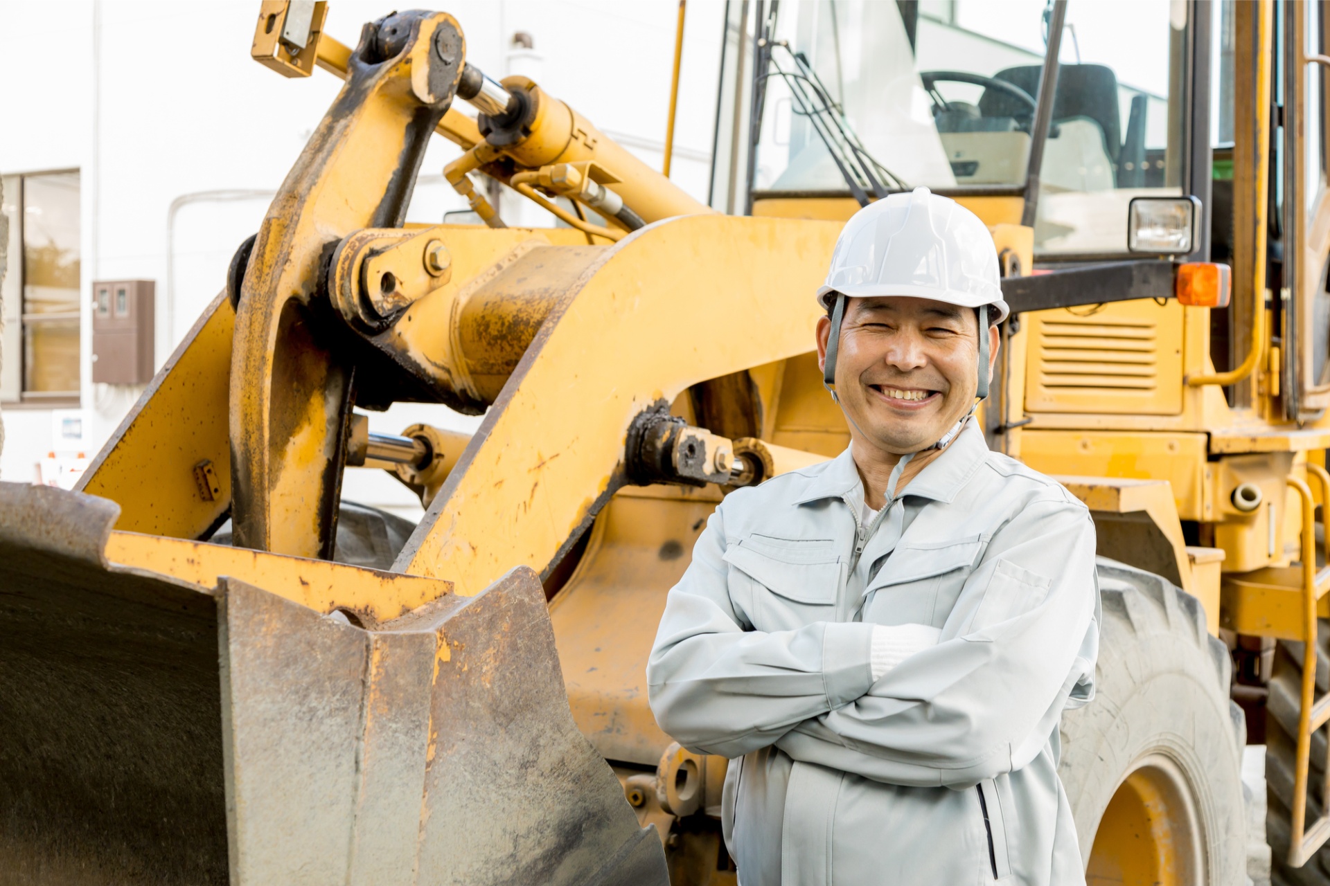 オペレーターも募集 | 広島で土木工事の求人なら株式会社RIKUSEI